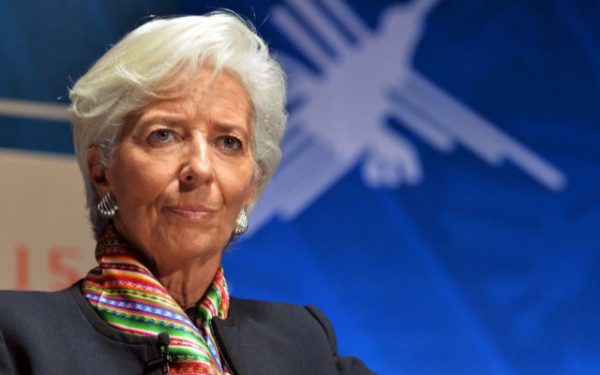IMF warns Nigeria of debt crisis, urges diversification
