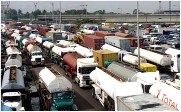 Bad roads, gridlock threaten ports operations