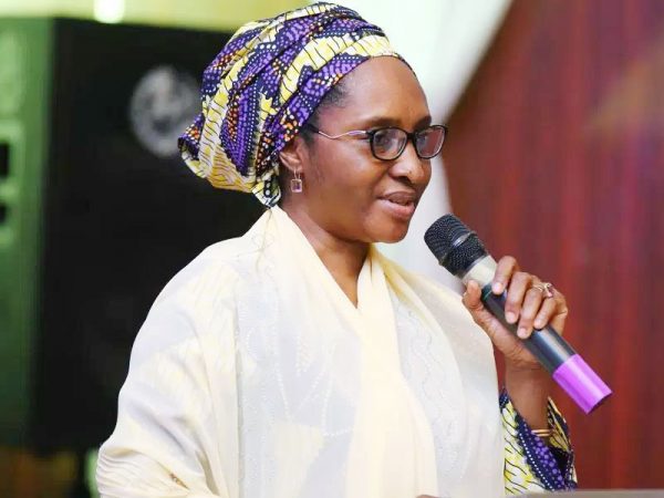Coronavirus: FG to review budget as oil price plunges