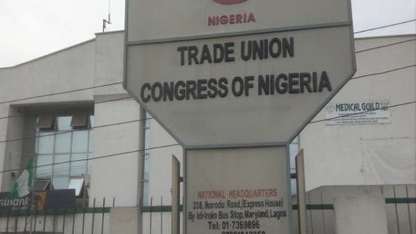 Labour threatens strike over delay of new minimum wage