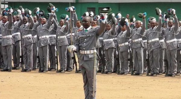 Customs arrest smugglers disguised as mourners