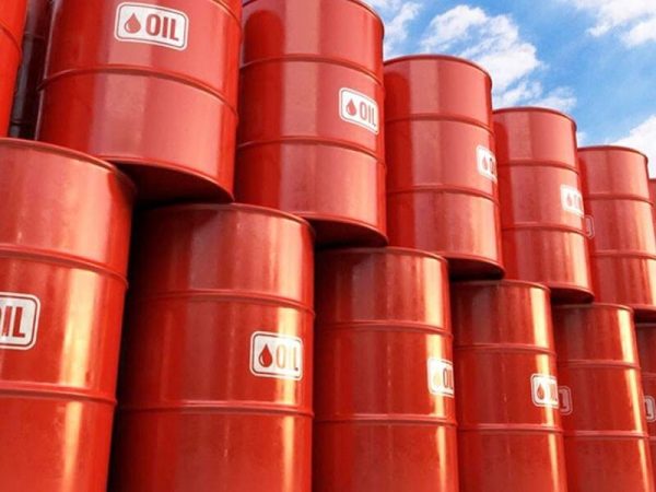 Oil hits $40, Nigeria cuts production by 216,000bpd