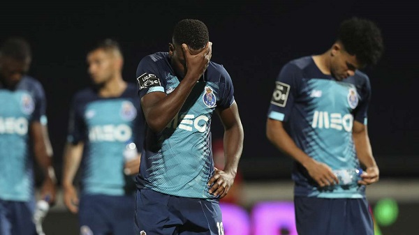 Portuguese league returns as Porto suffer surprise defeat