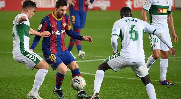 Messi scores twice as Barcelona dispatch Elche