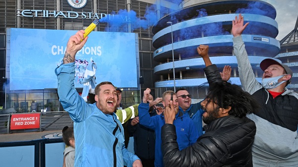 Man City fans gather to celebrate title glory