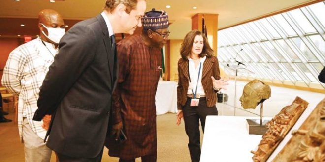 Metropolitan museum returns looted artefacts to Nigeria