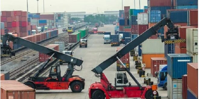 FG blames seaport congestion on absence of dry ports