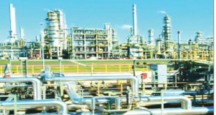 FG Meets Local Refiners Over Pricing, Faults Dangote