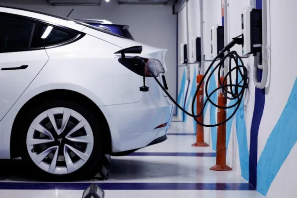 Govt Approves Tax Waivers For 4,000 Electric Vehicles